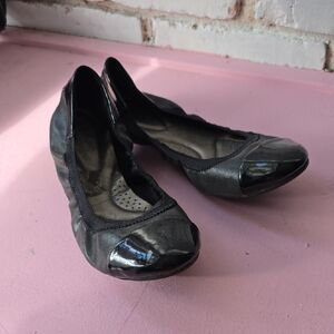 dexflex comfort Black Ballet Flats with Patent Toe Cap